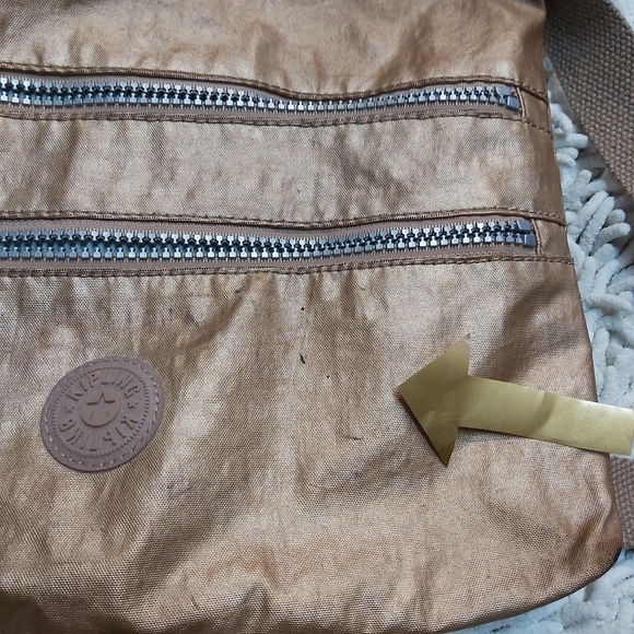 Kipling metallic Alvar cross body bag - Picture 9 of 12